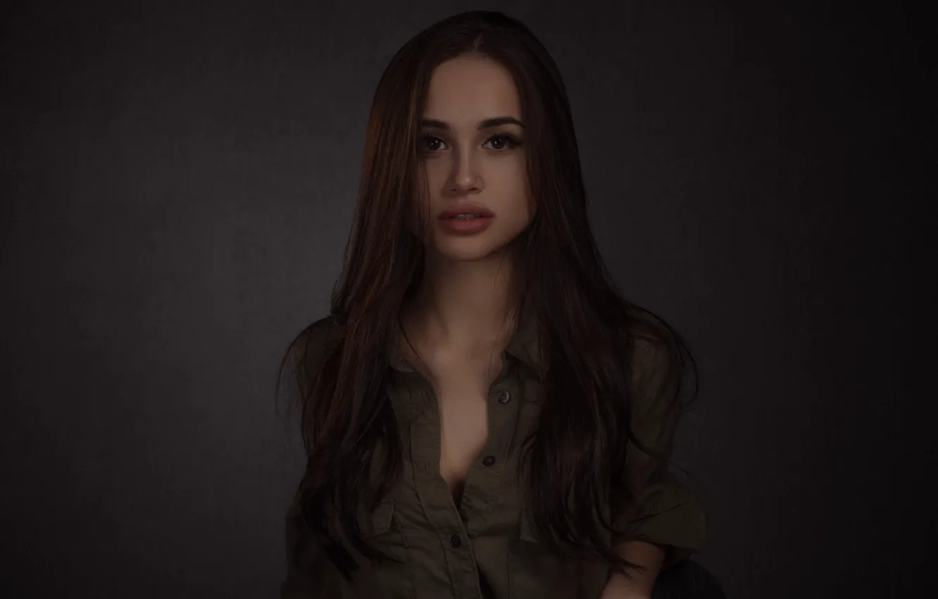 Photo wallpaper long hair, brunette, juicy lips, girl model