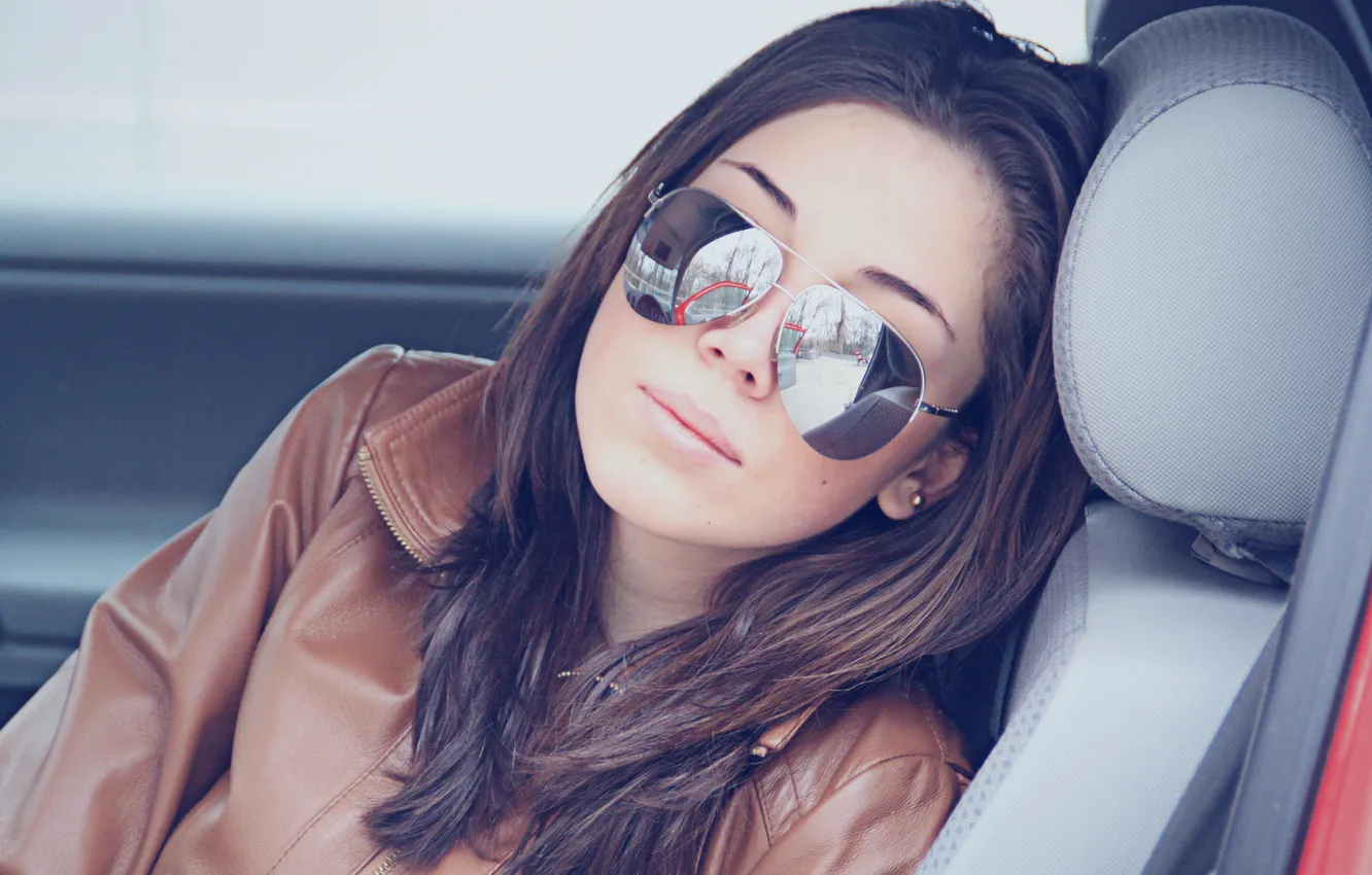 Photo wallpaper girl, brunette, glasses