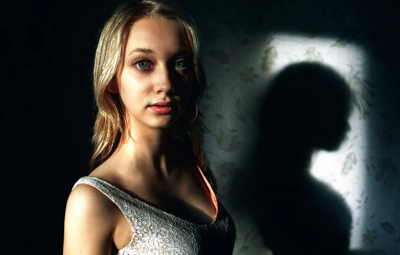 Photo wallpaper portrait, neckline, sponge, Pauline