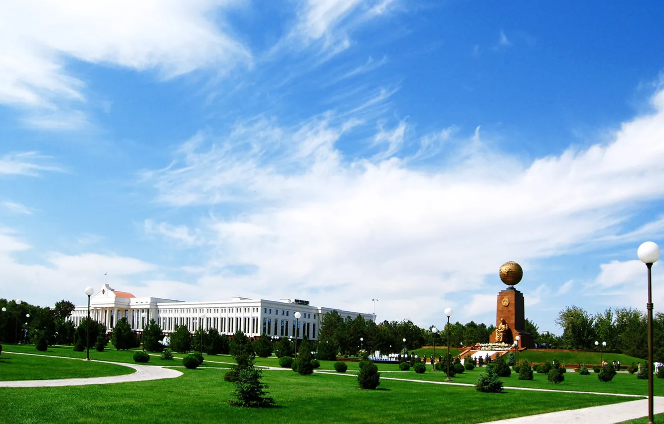 Photo wallpaper clouds, monument, Uzbekistan, Tashkent