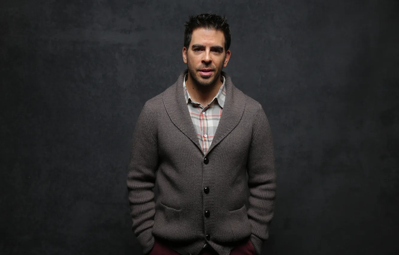 Photo wallpaper photoshoot, Sundance, for the film, Eli Roth, Tuk, Knock Knock, Eli Roth