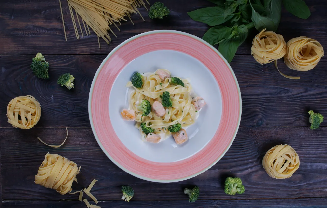 Photo wallpaper spaghetti, Basil, pasta, pieces of fish, food, appetizer, broccoli