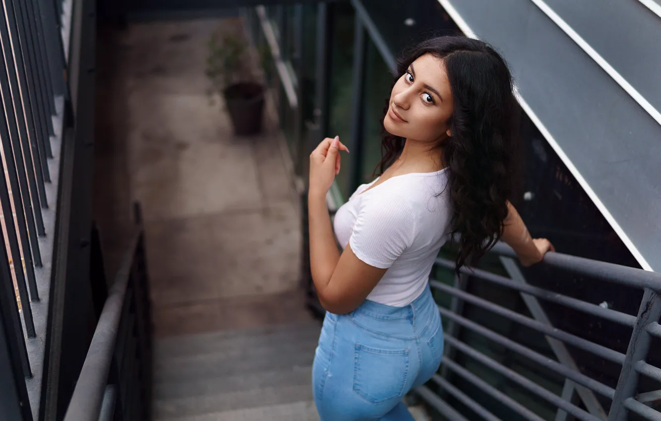 Photo wallpaper look, girl, hair, Jenni