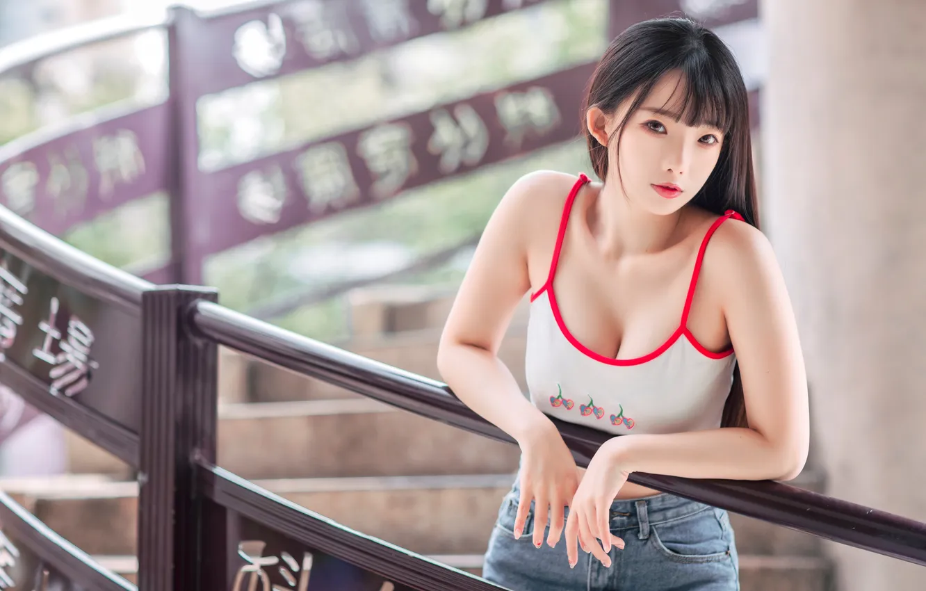 Photo wallpaper look, pose, model, shorts, portrait, hands, makeup, Mike