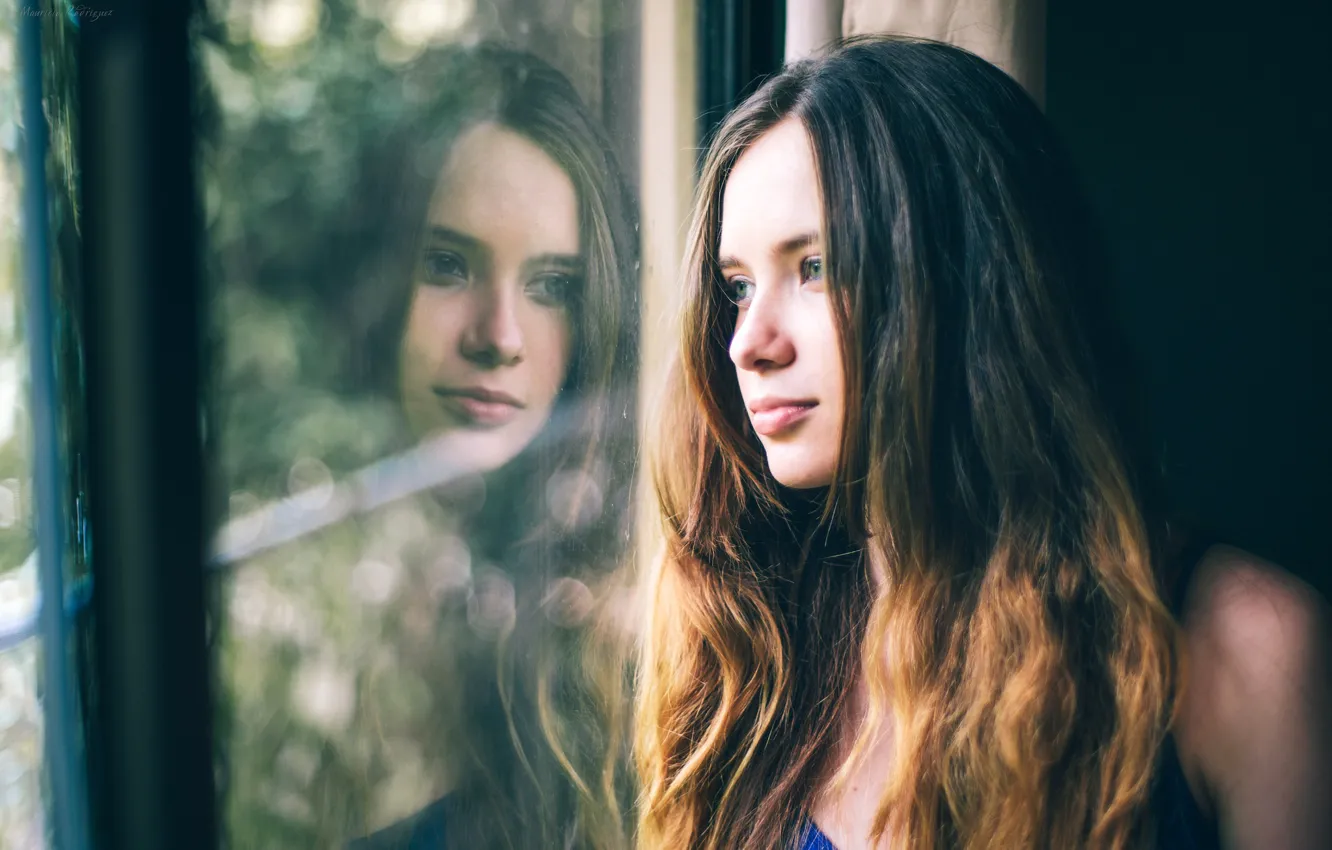 Wallpaper glass, reflection, model, portrait, makeup, brunette ...
