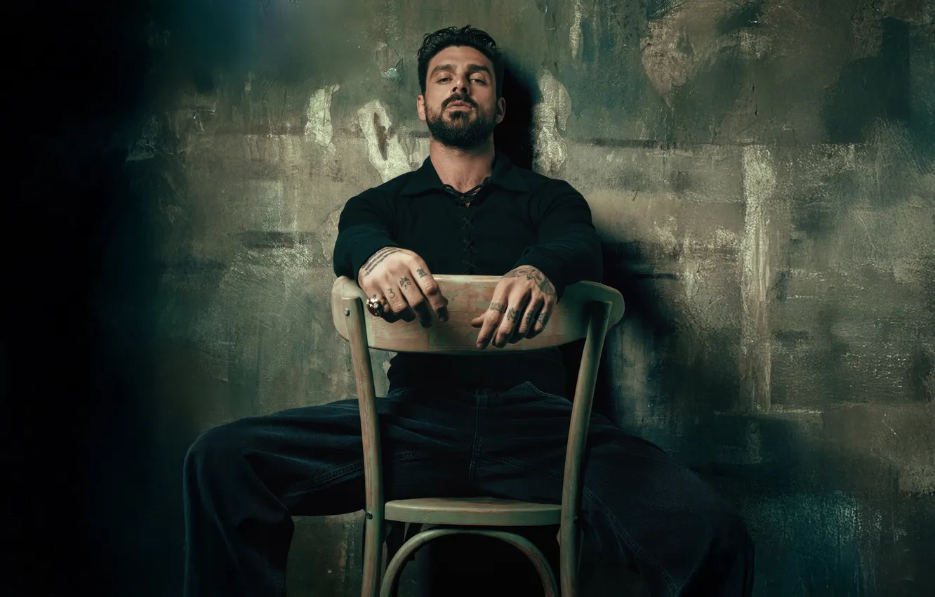 Photo wallpaper look, pose, wall, portrait, hands, actor, tattoo, sitting