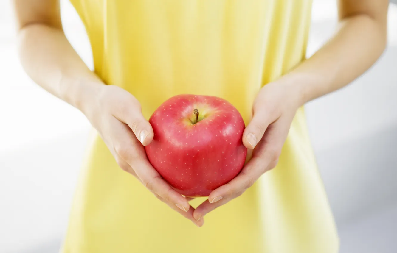 Photo wallpaper macro, apples, hands, dress