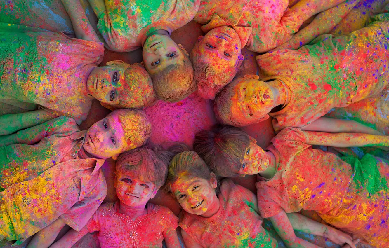 Photo wallpaper LOOK, CHILDREN, ROUND, COLOR, FACE, POWDER, COLORFUL, DUST