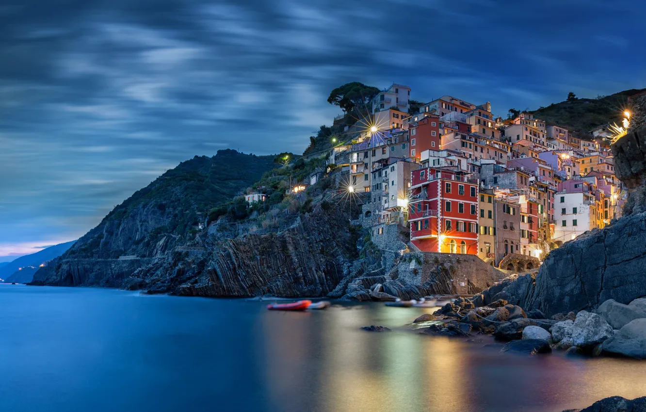 Photo wallpaper sea, the city, rocks, home, the evening, lighting, Italy, Italy
