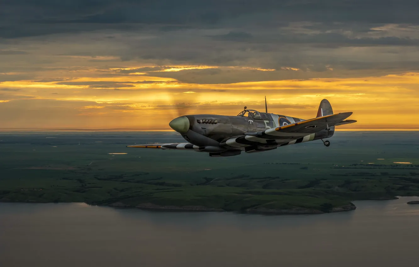 Photo wallpaper fighter, flight, Spitfire, Supermarine