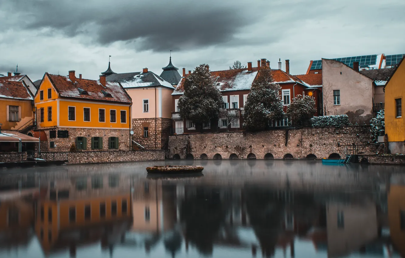 Photo wallpaper snow, clouds, the city, lake, reflection, home, Hungary, Tapolca