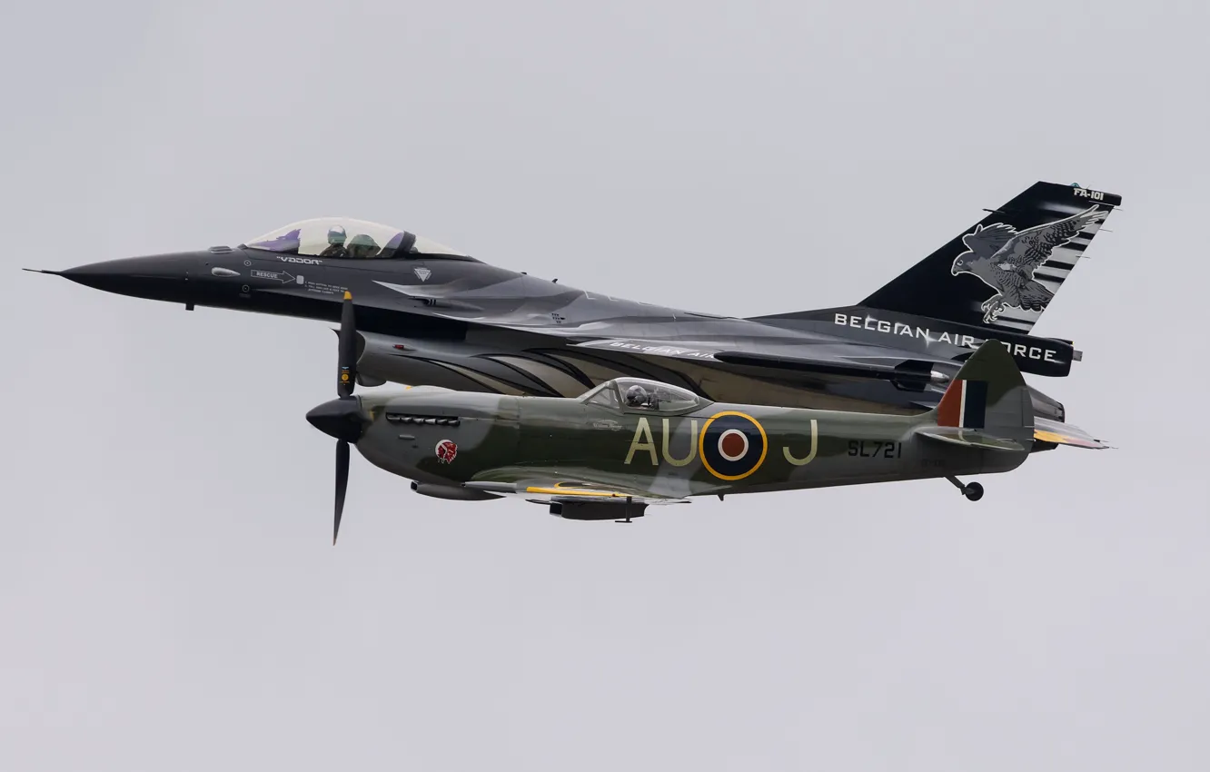 Photo wallpaper F-16, Spitfire, Fighter