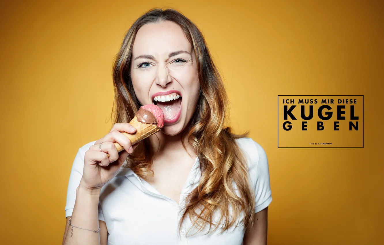 Photo wallpaper girl, portrait, ice cream