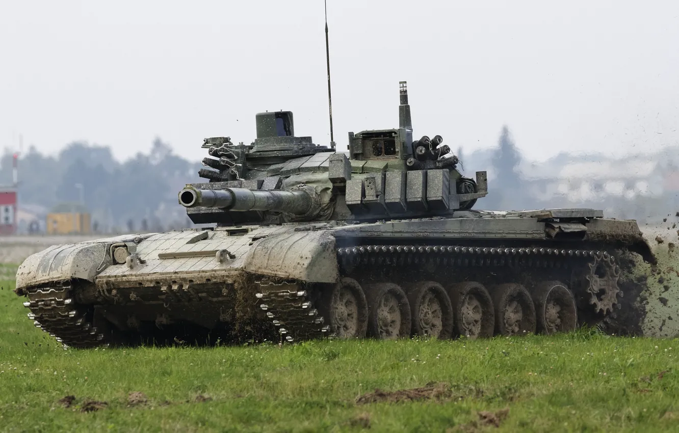 Photo wallpaper field, tank, combat, armor, T-72