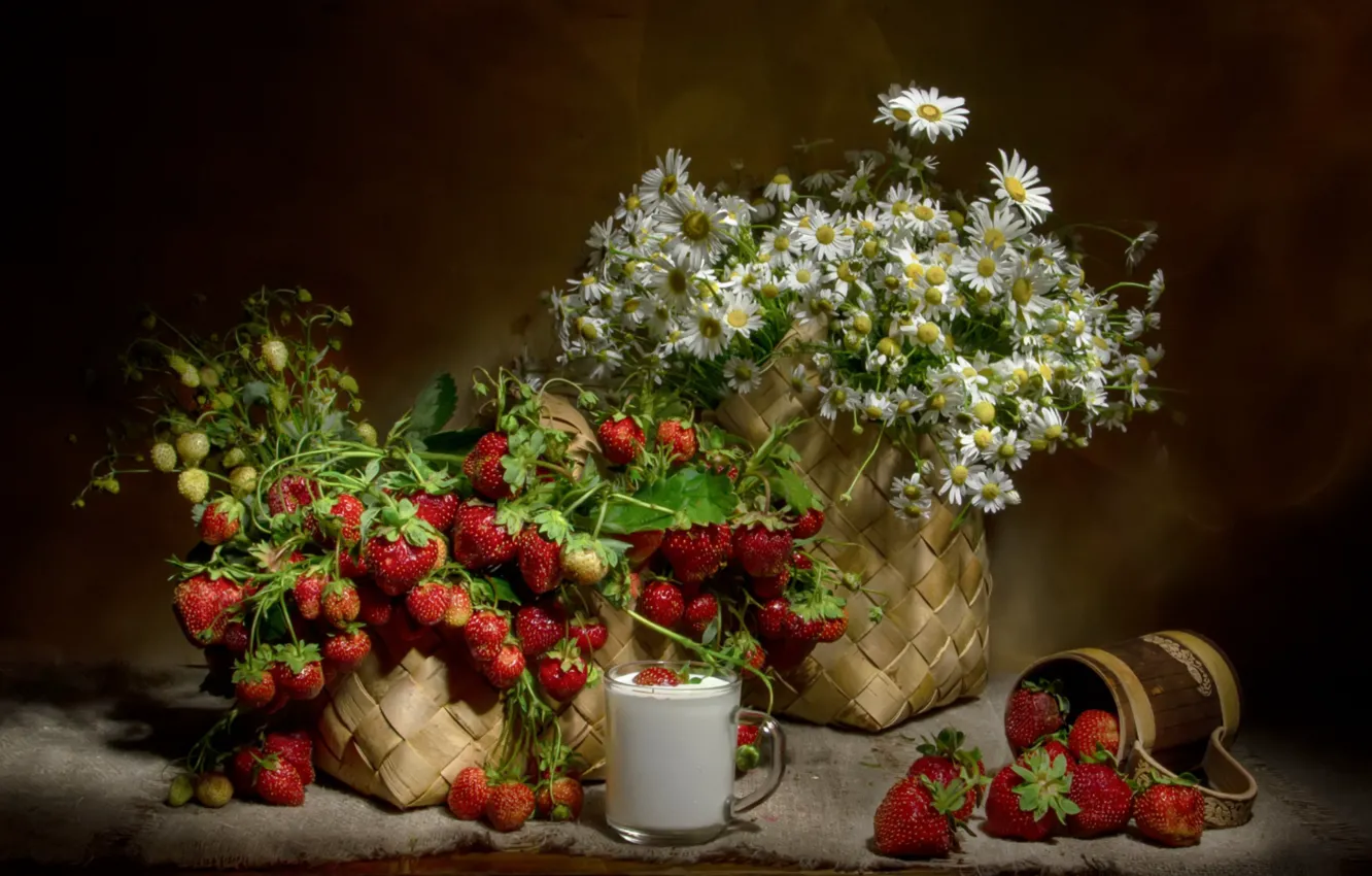 Photo wallpaper basket, chamomile, milk, strawberry