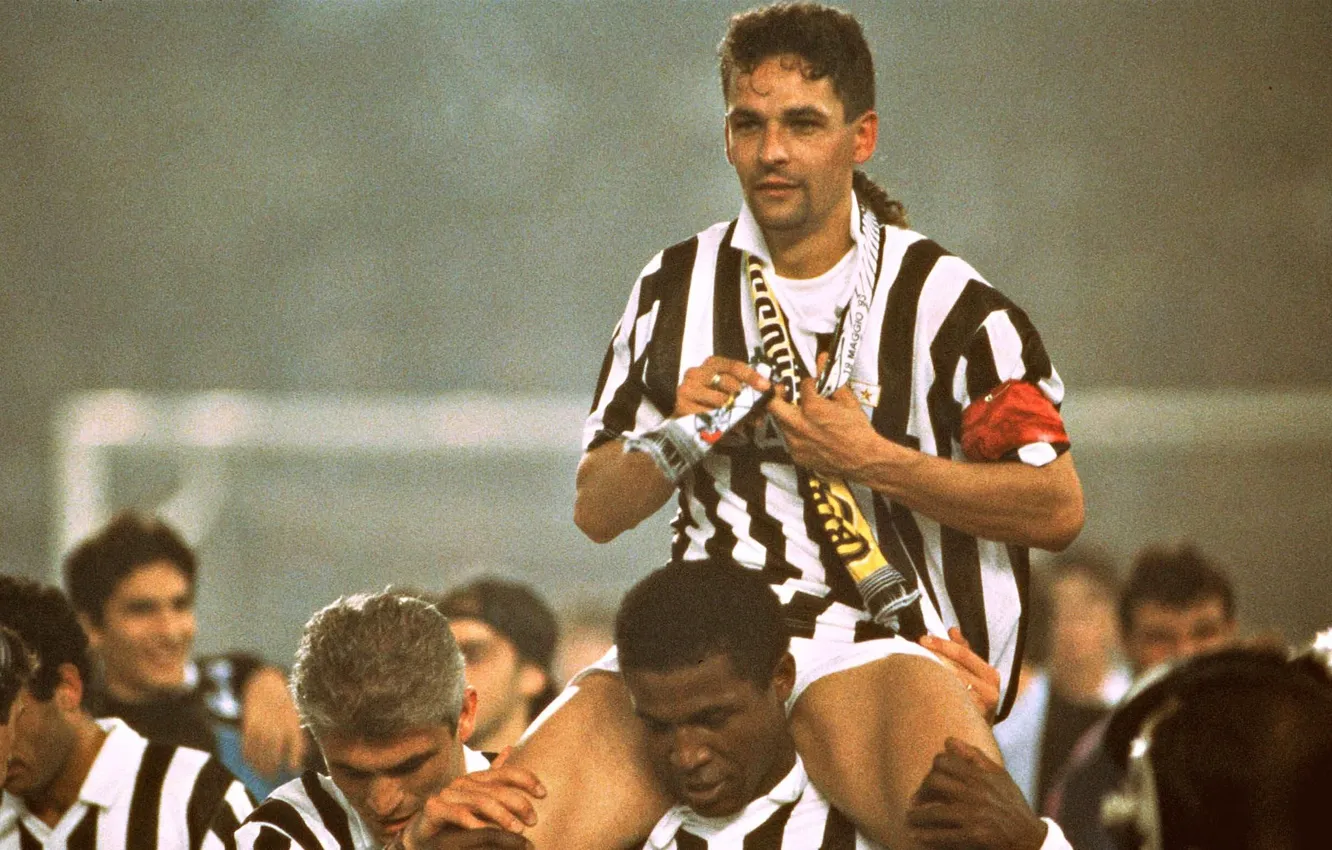Photo wallpaper captain, 1993, Juventus, Juventus, Roberto Baggio, The Divine Ponytail, Roberto Baggio, A dozen