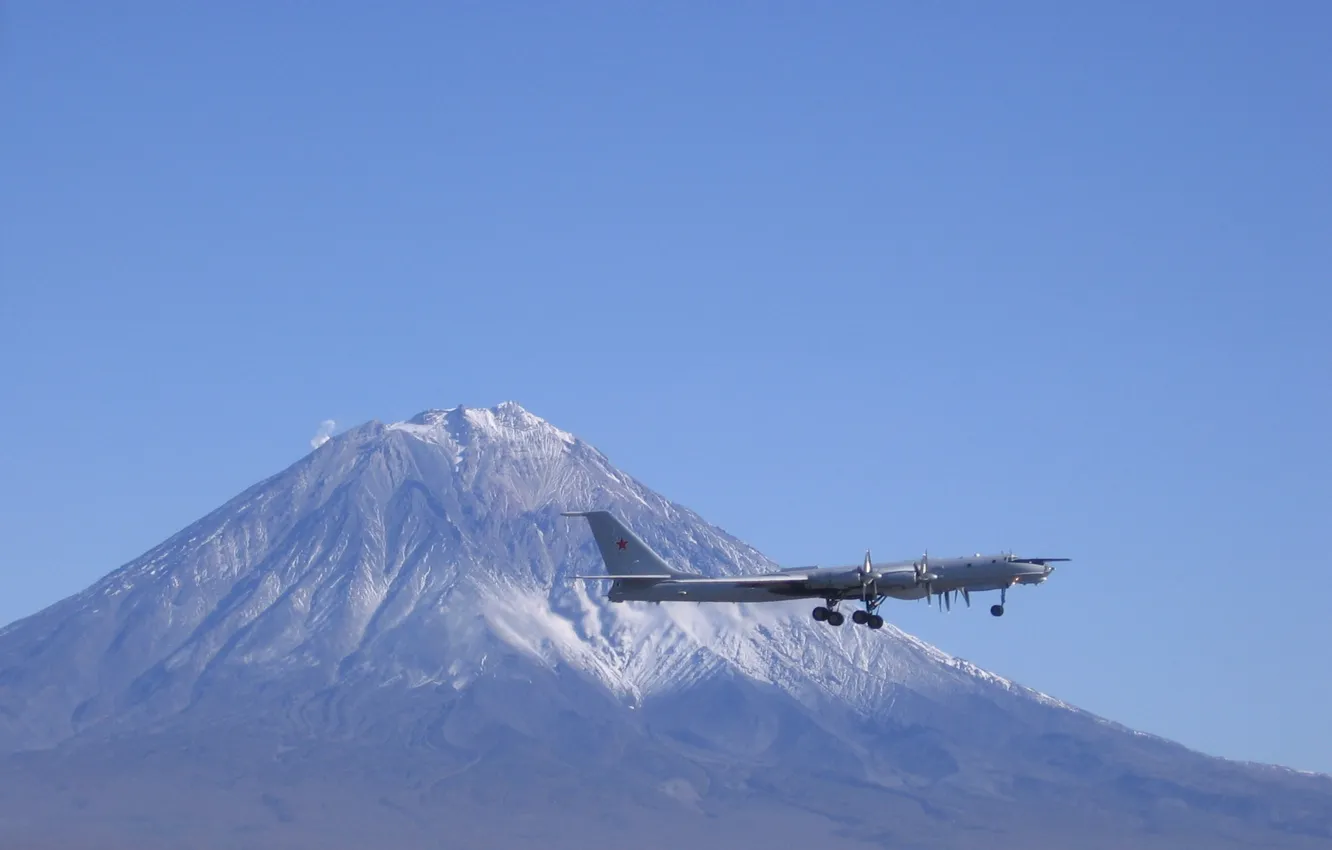Photo wallpaper the sky, mountain, the rise, strategic bomber, Long-range aviation, Tu-142