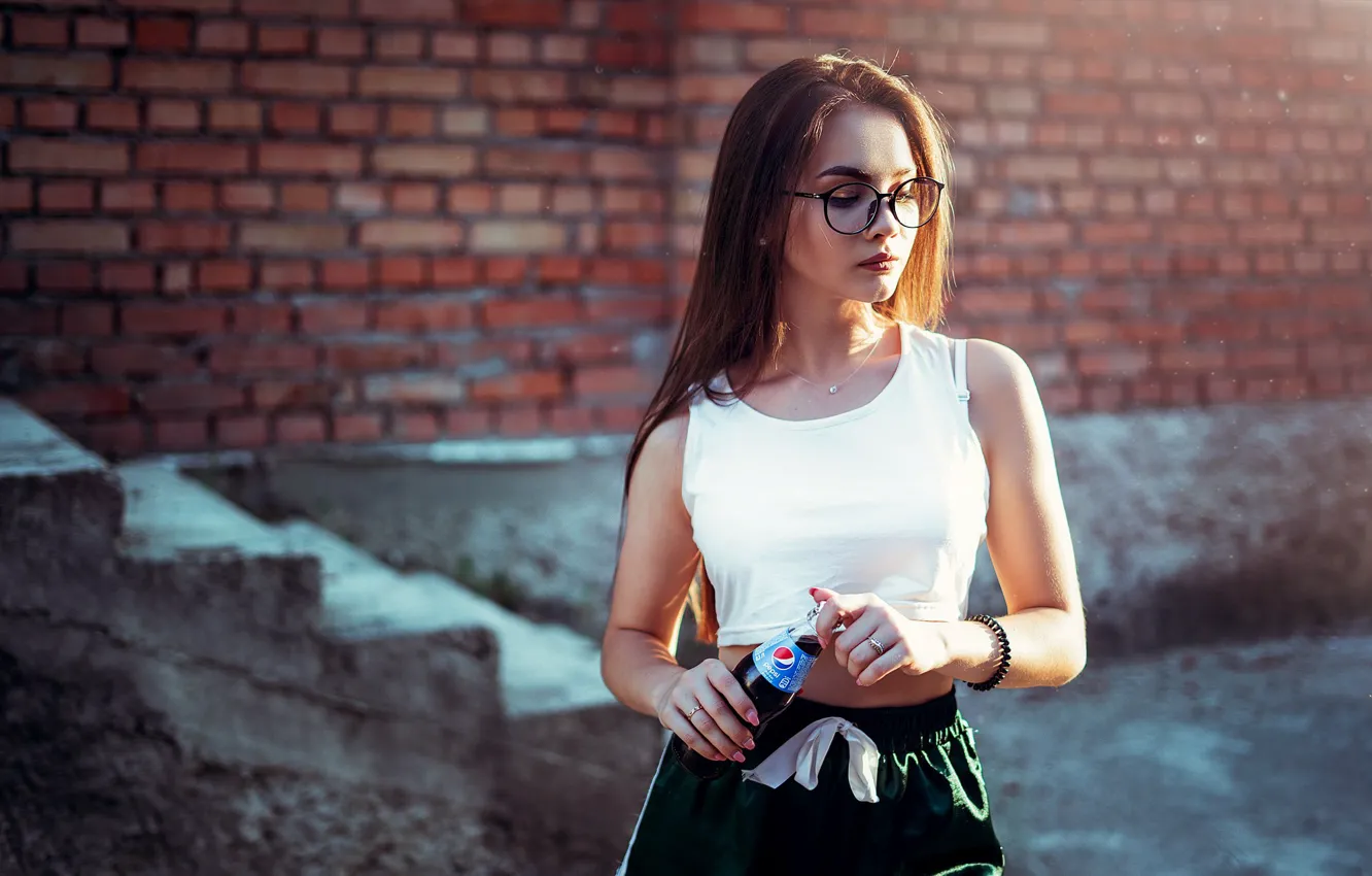 Photo wallpaper girl, wall, Model, long hair, breast, photo, bricks, lips