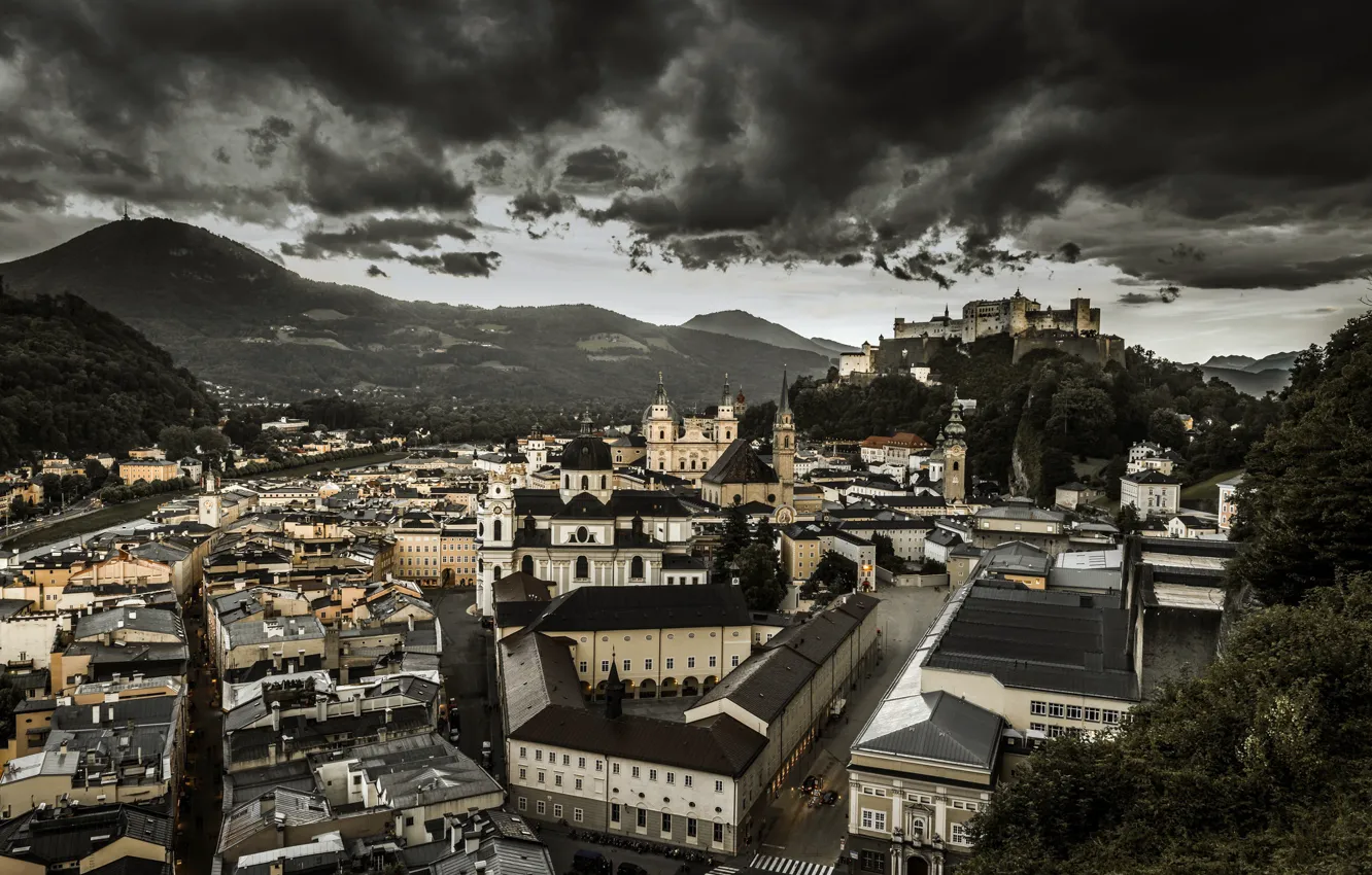 Photo wallpaper clouds, the city, Salzburg