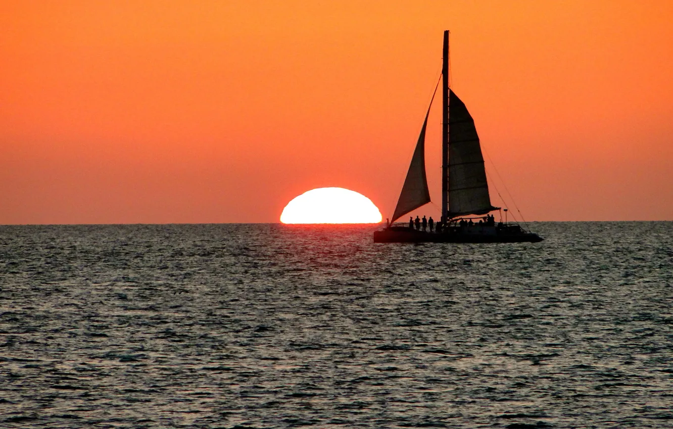 Photo wallpaper the sky, the sun, the ocean, boat, people, FL, silhouette, sail