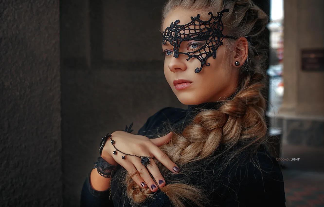 Photo wallpaper look, girl, face, style, portrait, hands, mask, ring