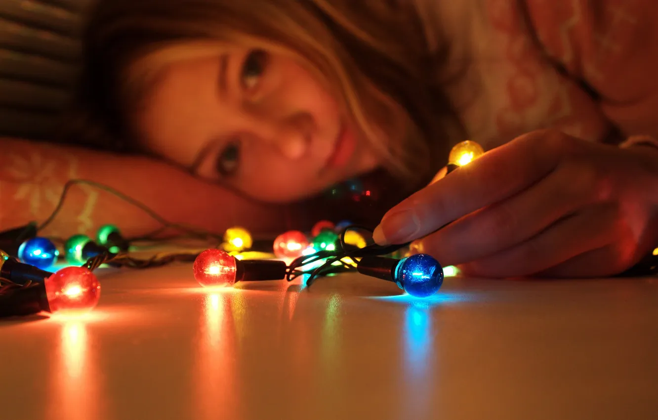 Photo wallpaper look, girl, lights, new year, blonde, garland