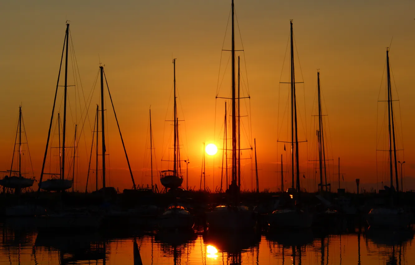 Photo wallpaper the sun, sunset, yachts, silhouettes