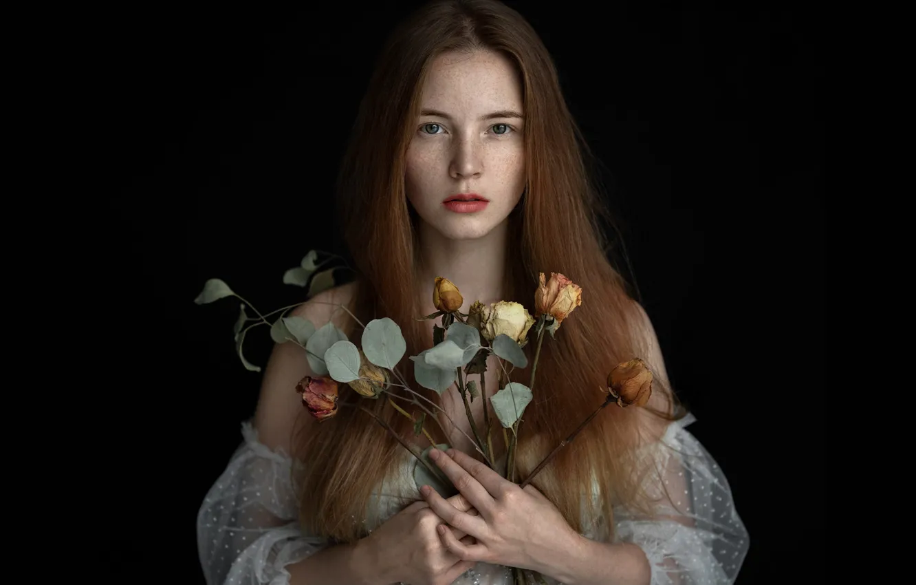 Photo wallpaper look, leaves, girl, flowers, face, portrait, roses, bouquet