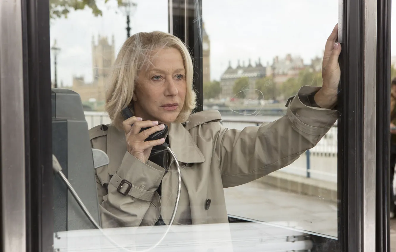 Photo wallpaper look, pose, Victoria, red, handset, payphone, Helen Mirren, Helen Mirren
