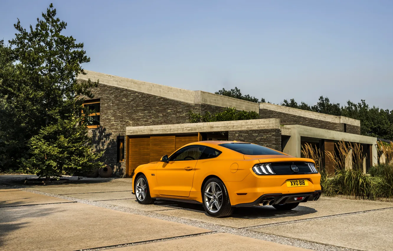 Photo wallpaper orange, Ford, Parking, 2018, fastback, Mustang GT 5.0