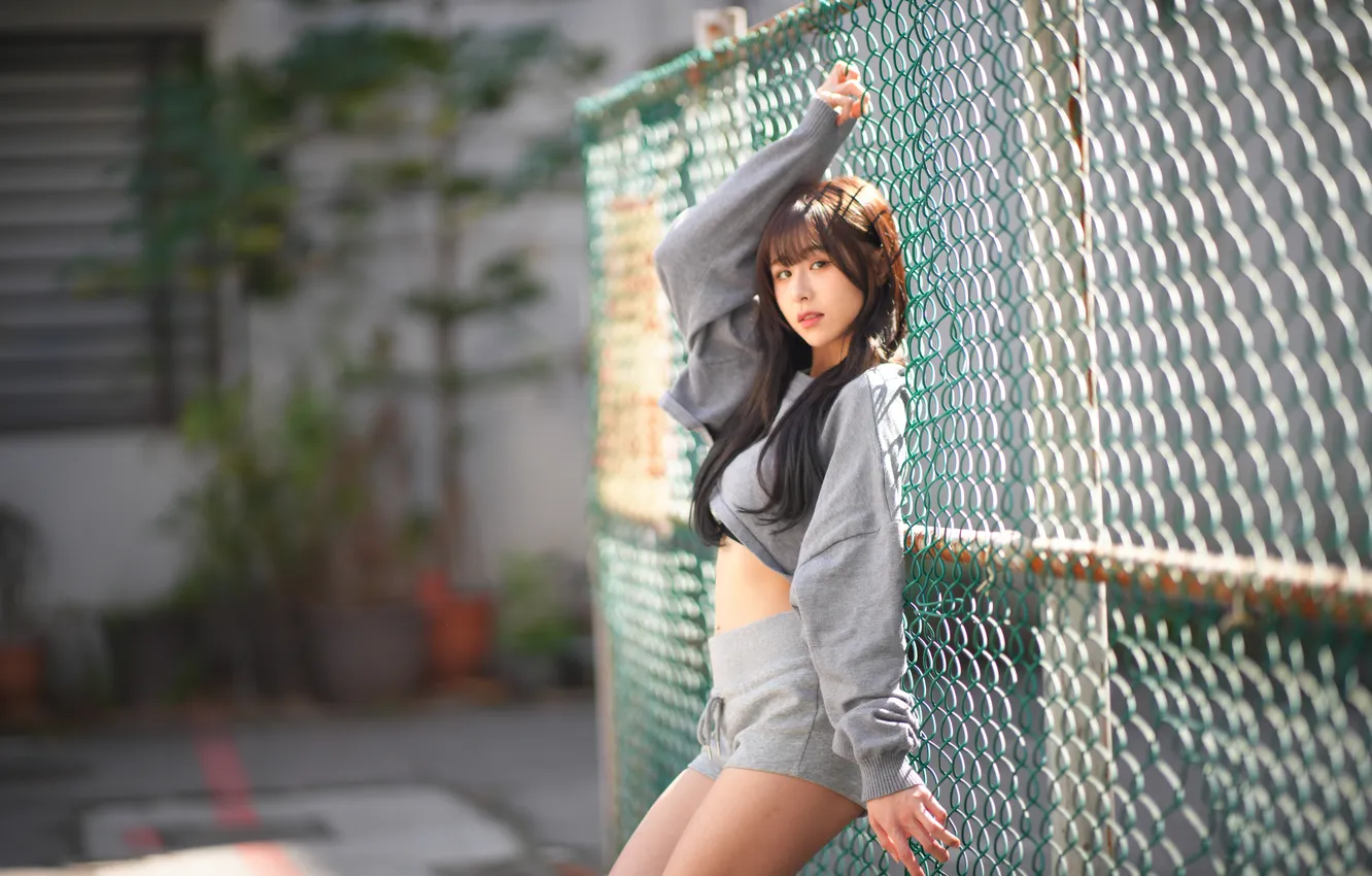 Photo wallpaper girl, the fence, Asian