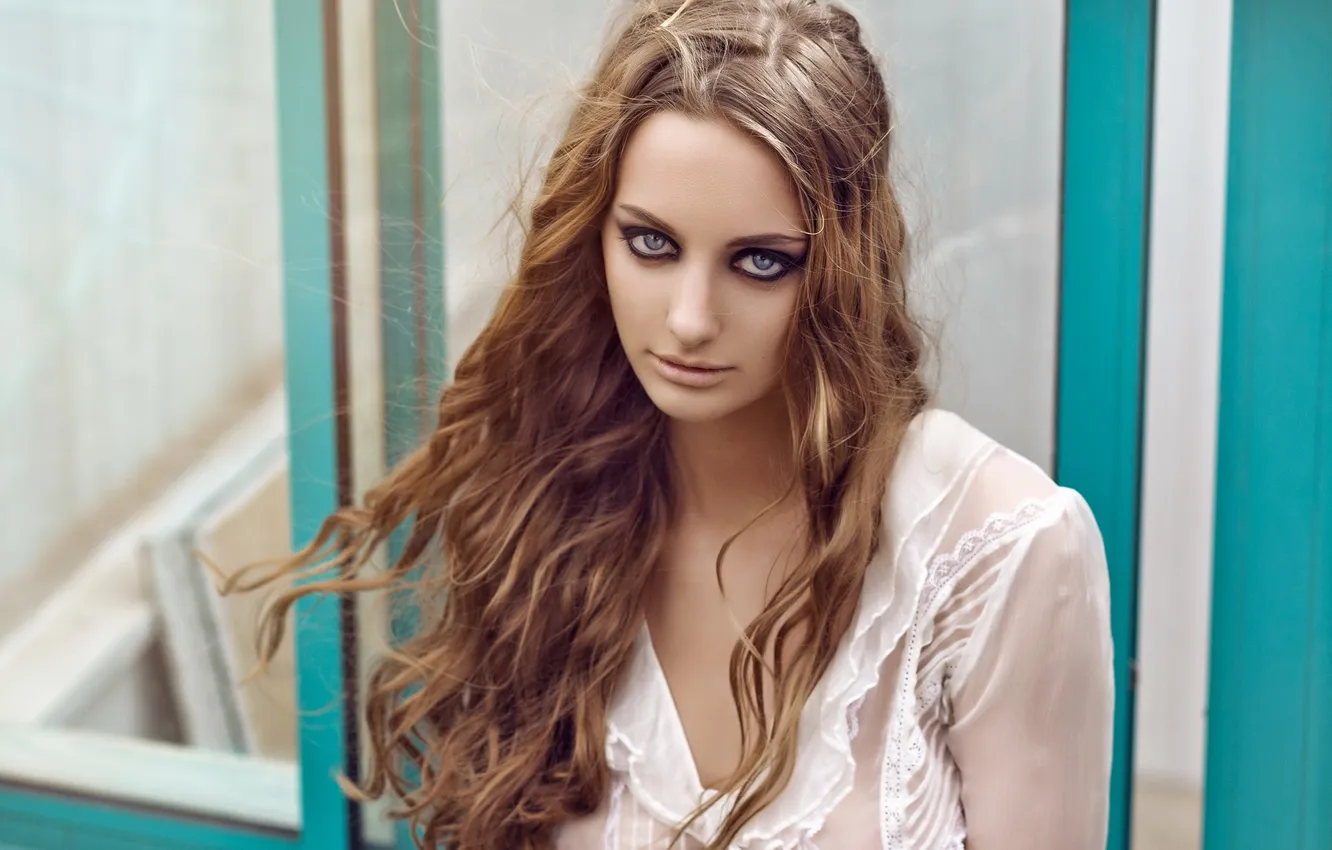 Photo wallpaper look, girl, portrait, Pauline