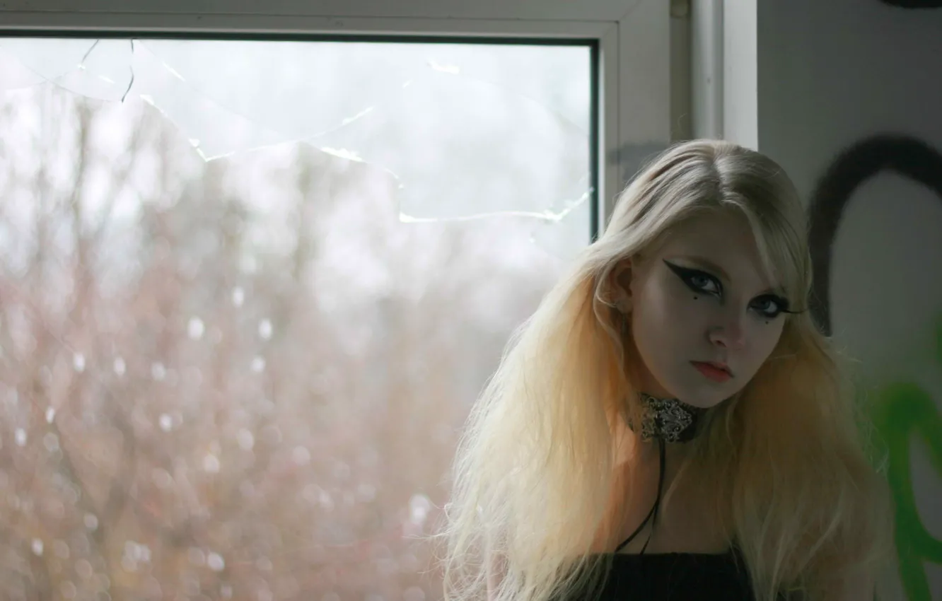 Photo wallpaper baby doll, blonde, black dress, Maria Amanda, Stock