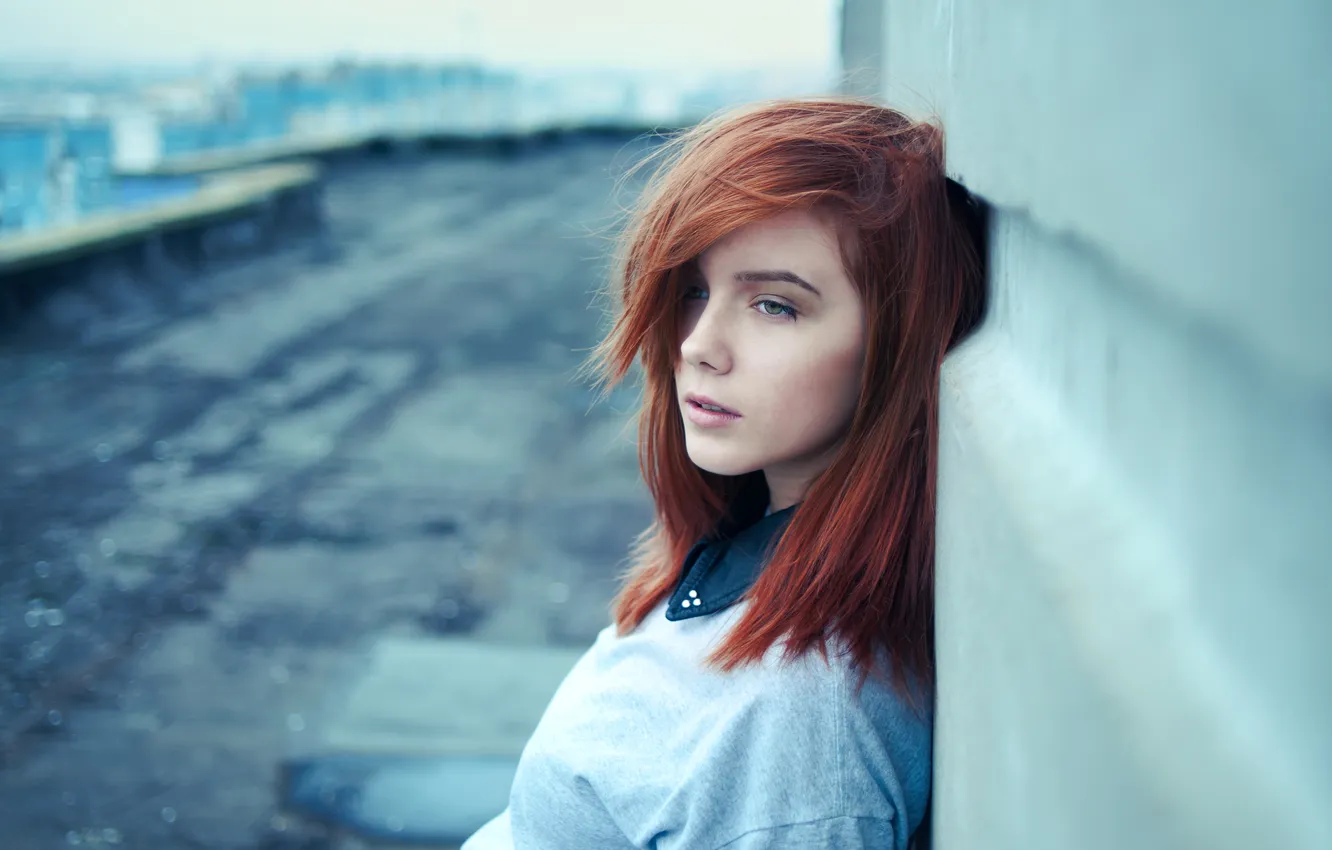 Photo wallpaper girl, red, on the roof