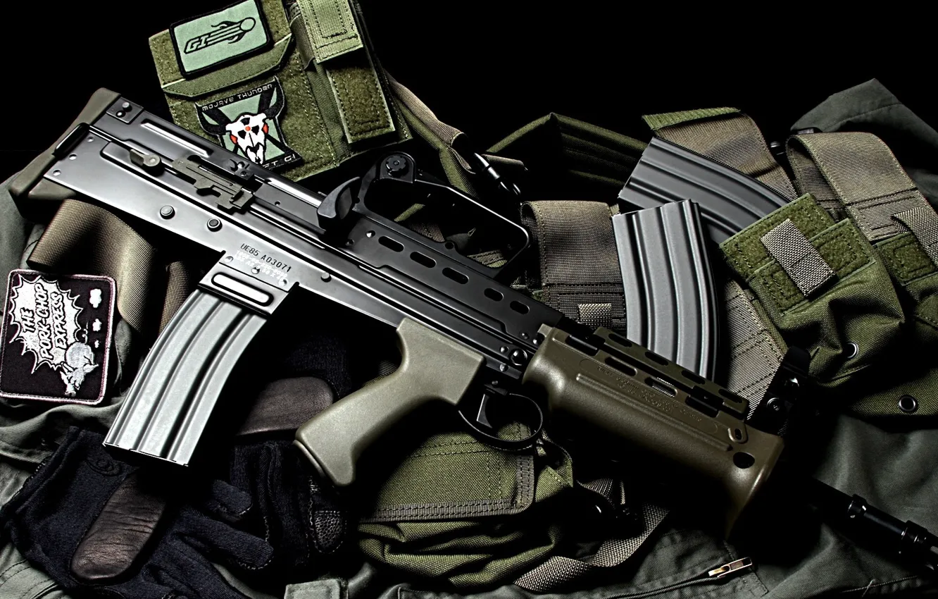 Photo wallpaper UK, assault rifle, L85A1