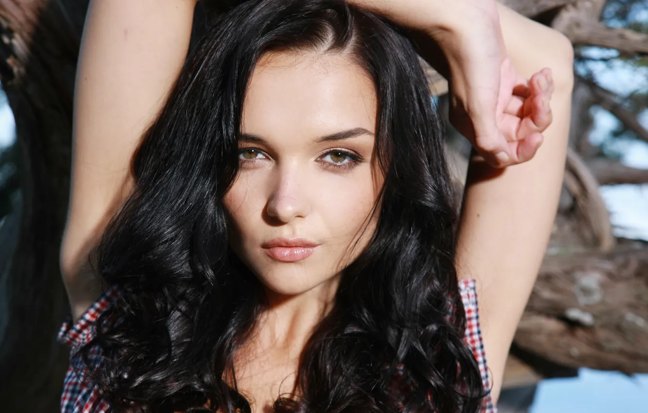 Photo wallpaper model, Eugene, looks