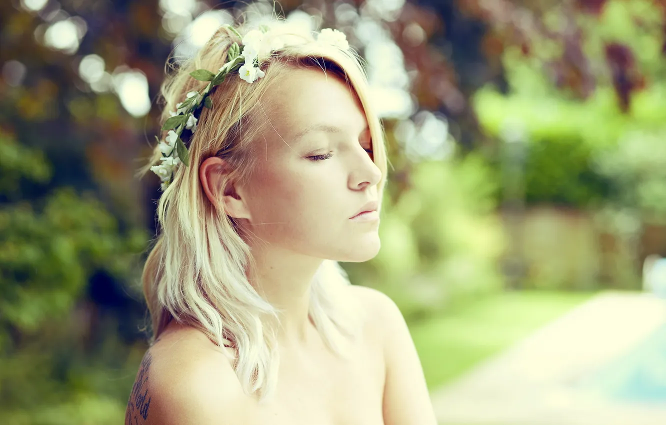 Photo wallpaper girl, light, portrait