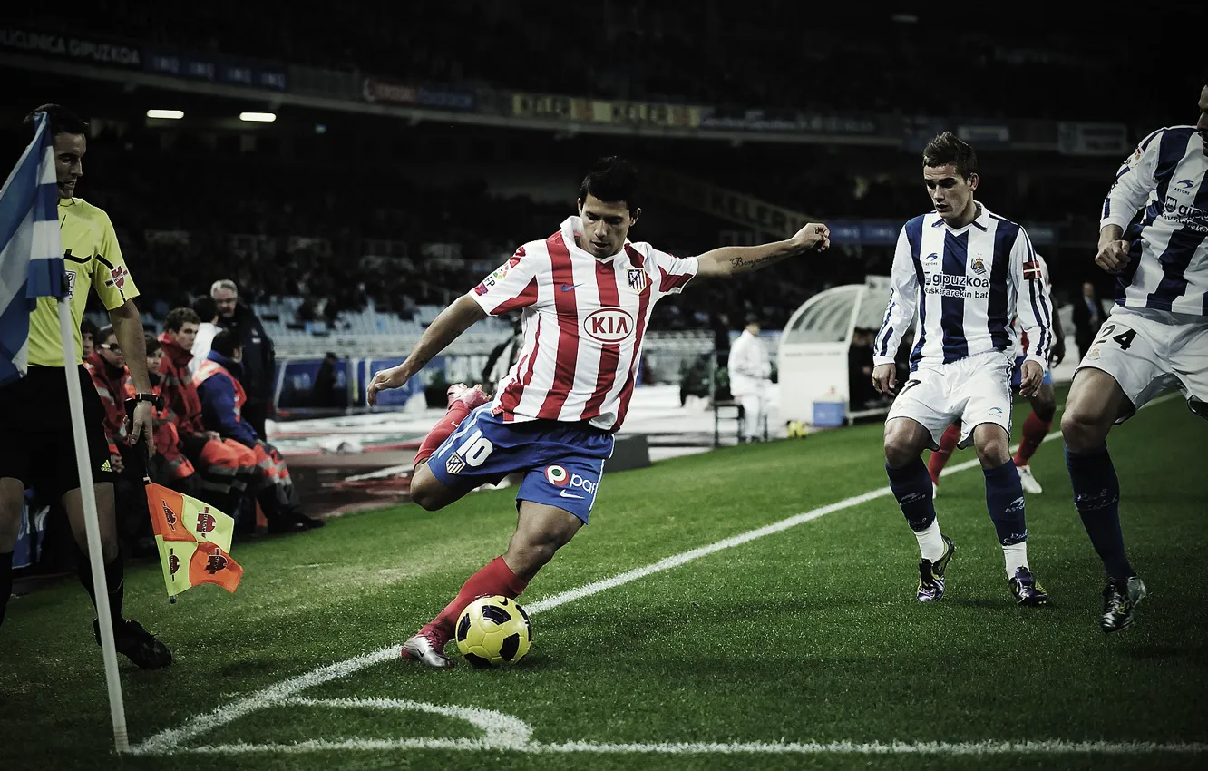 Photo wallpaper grass, sport, the ball, people, club, team, guy, Spain