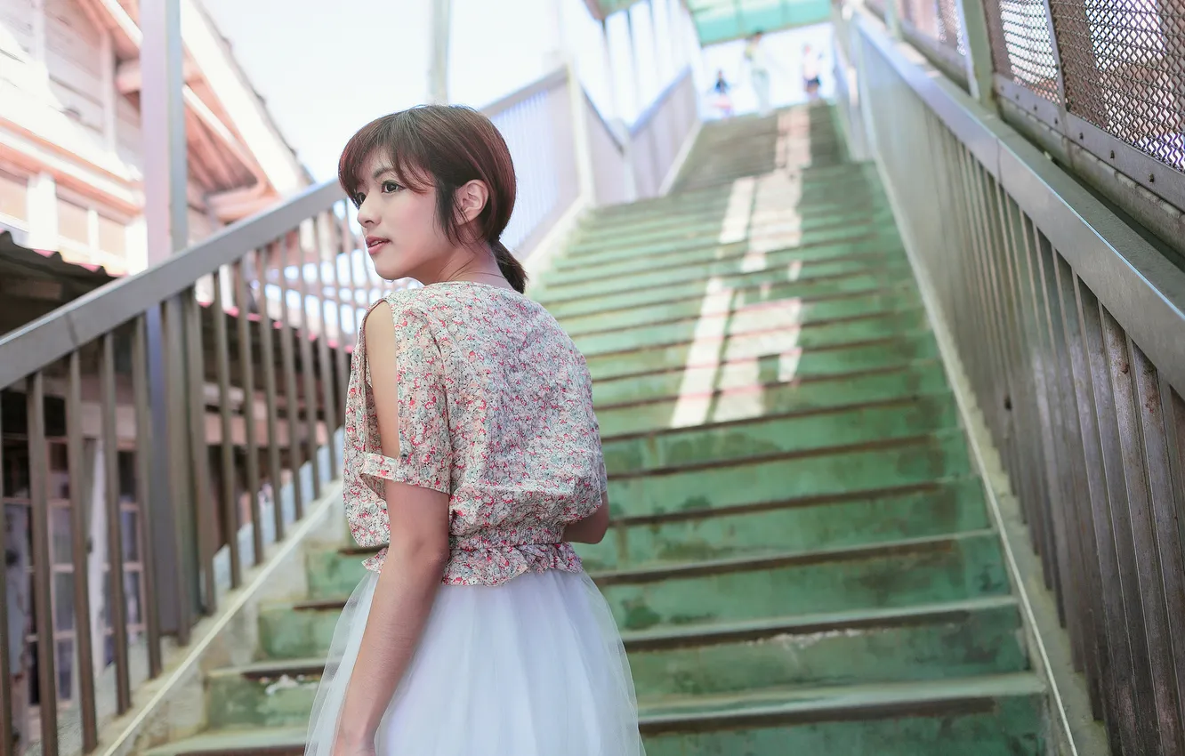 Photo wallpaper summer, girl, face, hair, ladder