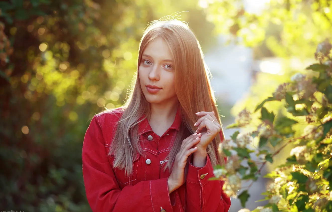 Photo wallpaper girl, nature, model, bokeh, blonde, plants, Evgeniy Bulatov, red jackets