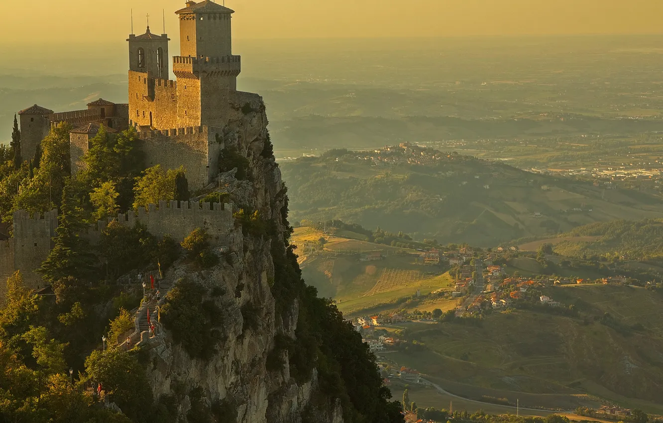 Photo wallpaper mountains, rocks, tower, valley, Italy, fortress, San Marino