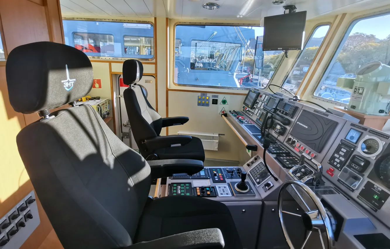 Photo wallpaper boat, the wheelhouse, raid