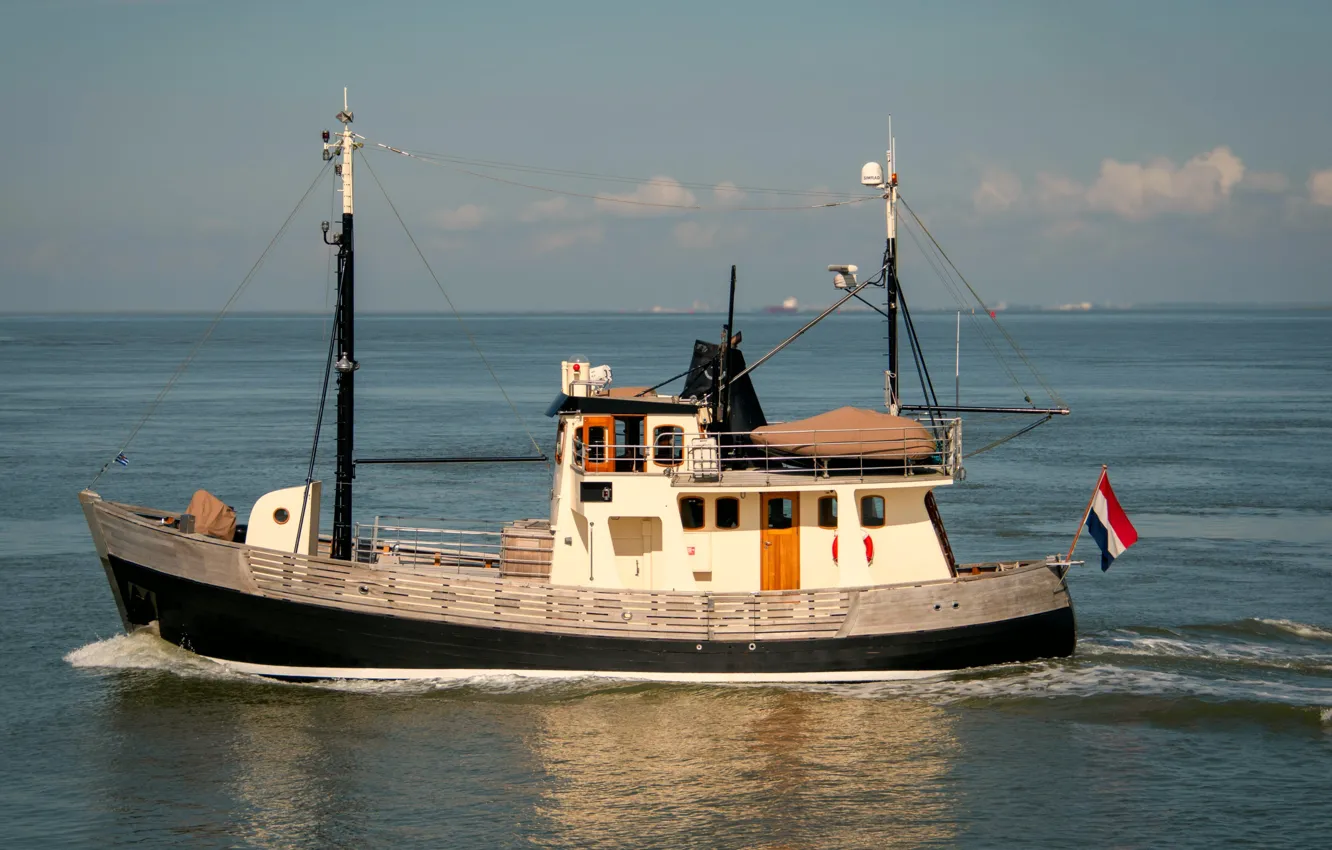 Photo wallpaper sea, the sky, fisherman