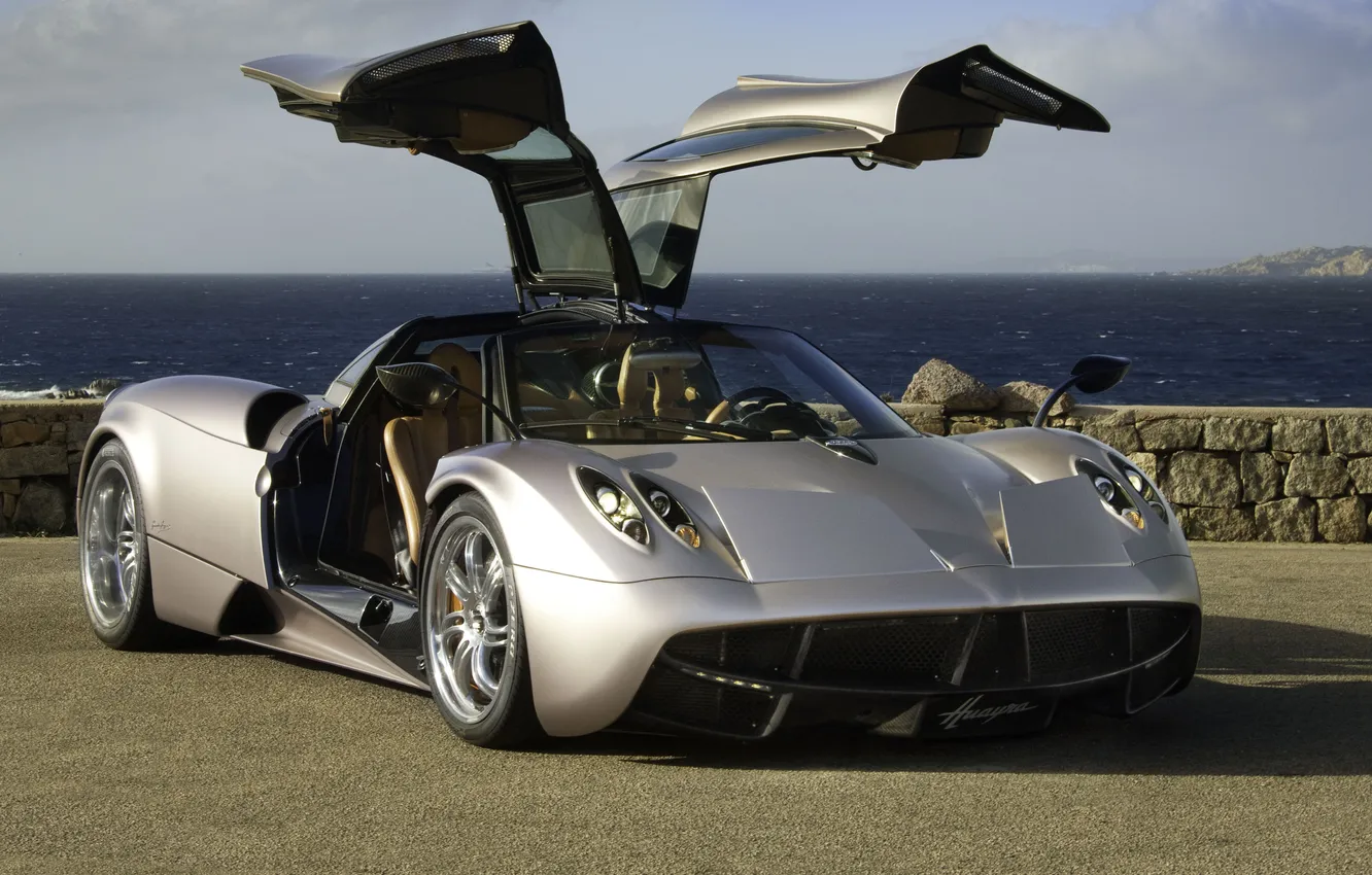 Photo wallpaper the door, Pagani, To huayr