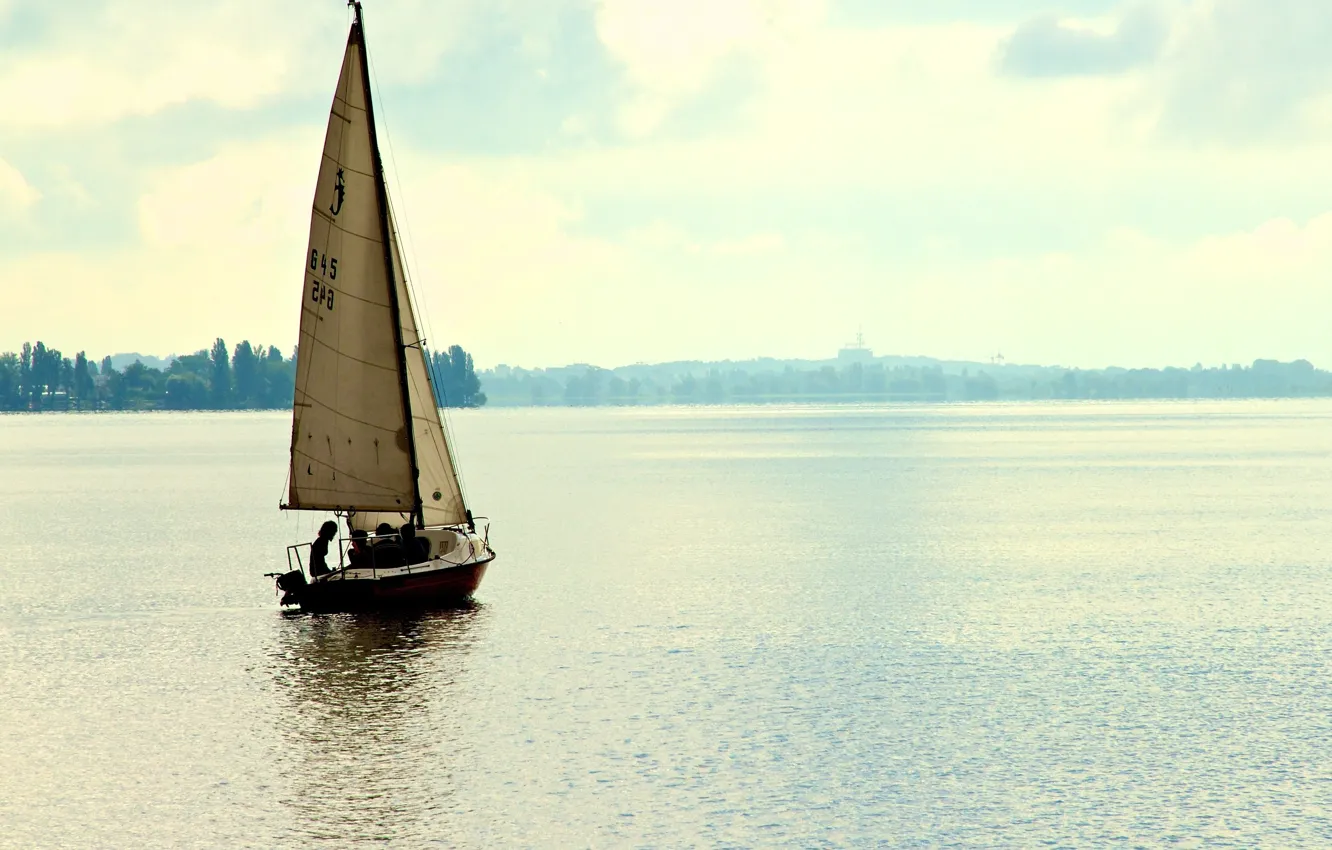 Photo wallpaper lake, romance, shore, boat, people, sail, walk, lake Сonstance