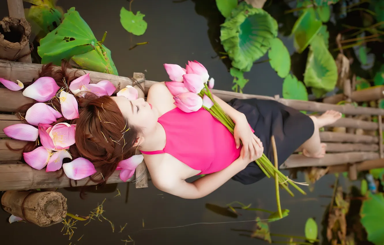 Photo wallpaper girl, nature, Lily