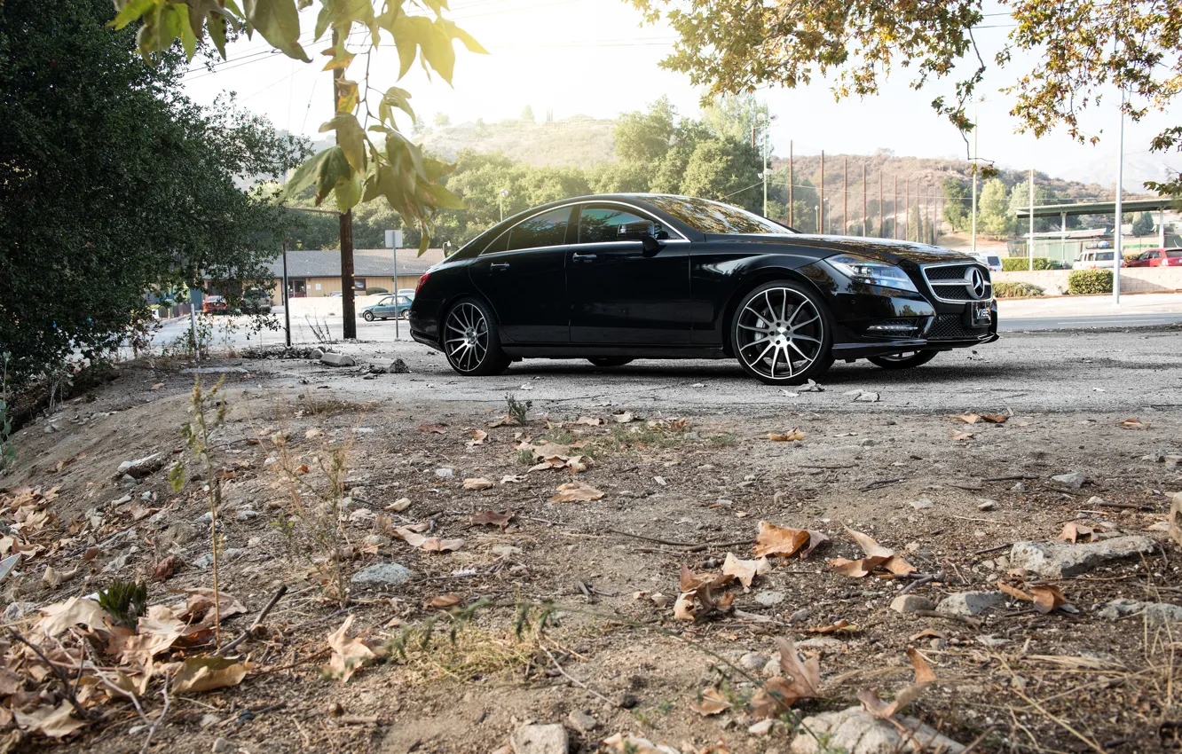 Photo wallpaper black, side, drives, black, Mercedes Benz, Mercedes, CLS550