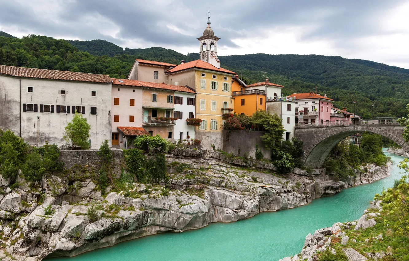 Photo wallpaper the sky, clouds, bridge, river, home, Slovenia, Slovenia, Socha