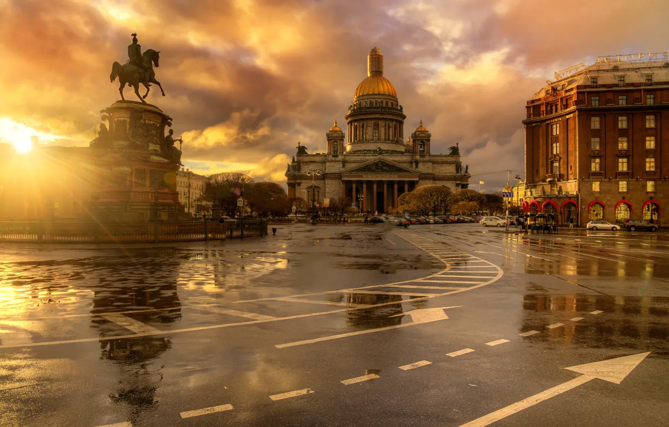 Photo wallpaper the sun, rays, the city, building, Peter, puddle, area, Saint Petersburg