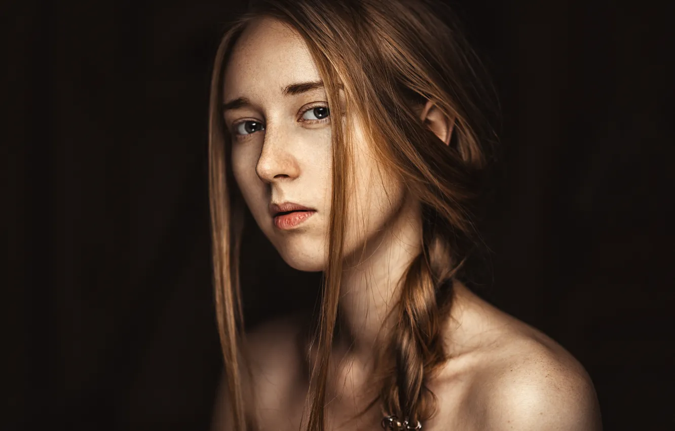 Photo wallpaper curls, Xenia, Igor Kondakov, sponge, braid